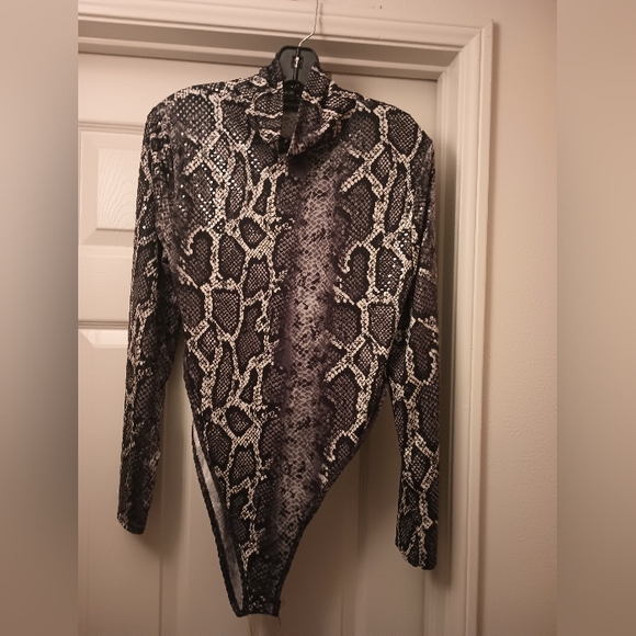 PrettyLittleThing Snake Print Bodysuit - Picture 1 of 6